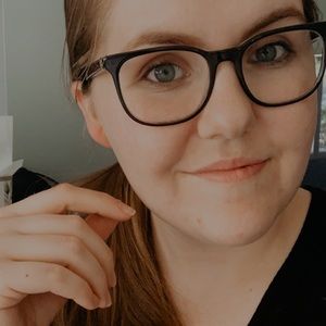 Meet your Posher, Anna